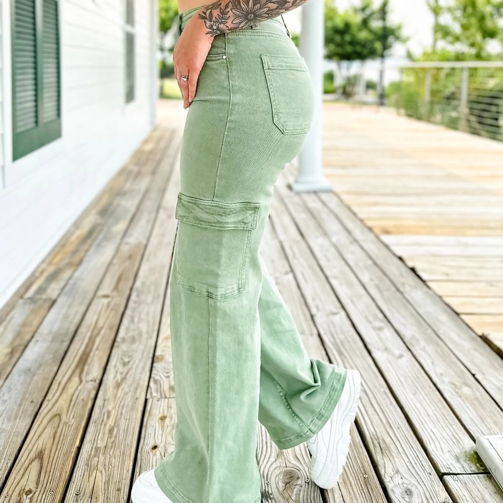 NWT Risen High Rise Olive Cargo Wide Jean size XXL - Picture 4 of 12